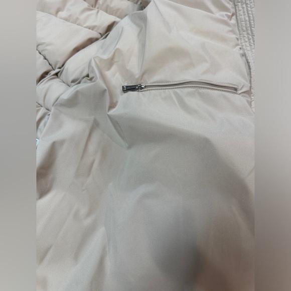 Calvin Klein NWOT Quilted Hooded Puffer Coat Beige/Tan Women’s Size XL - Picture 9 of 15